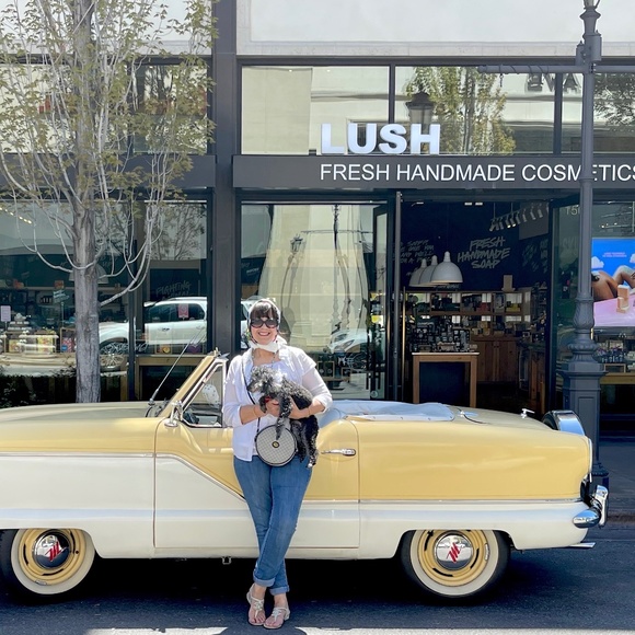 Meet your Posher, Erica - Picture 11 of 16